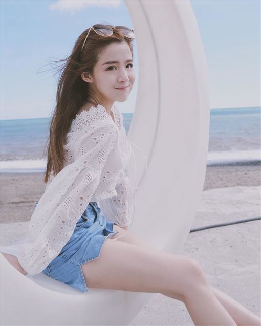 花花|甜美模特身高仅148cm，做3项整容手术后，自曝又在鼻子动刀