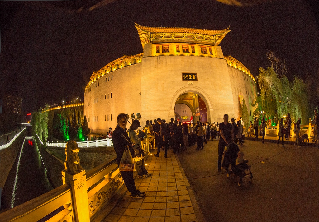 原创洛阳丽景门夜景