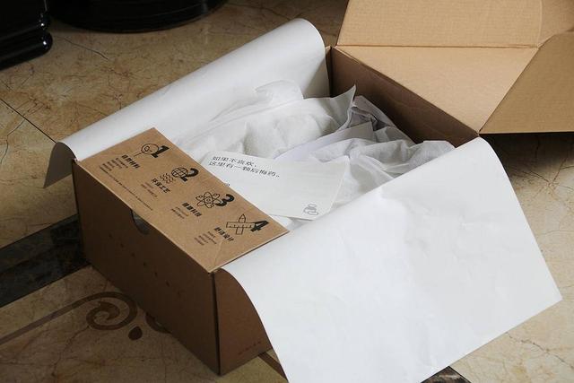 皮鞋|皮鞋的舒适度居然这么好？七面“轻功”凉感小白鞋体验