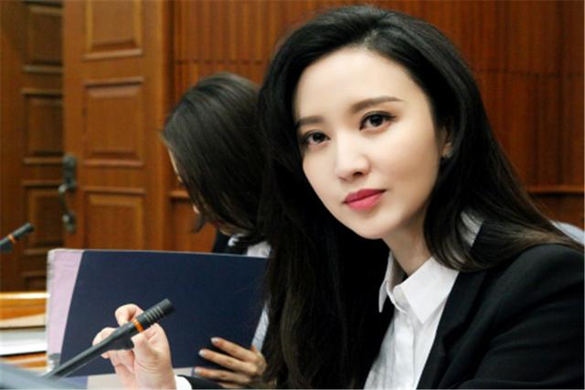 原创耀客传媒老板娘张萌为什么这么拼,亲自上综艺招人进公司