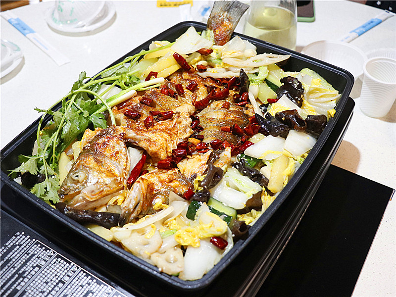 烤鱼|能吃上这样豪华的烤鱼很享受深海的石斑鱼来烧烤