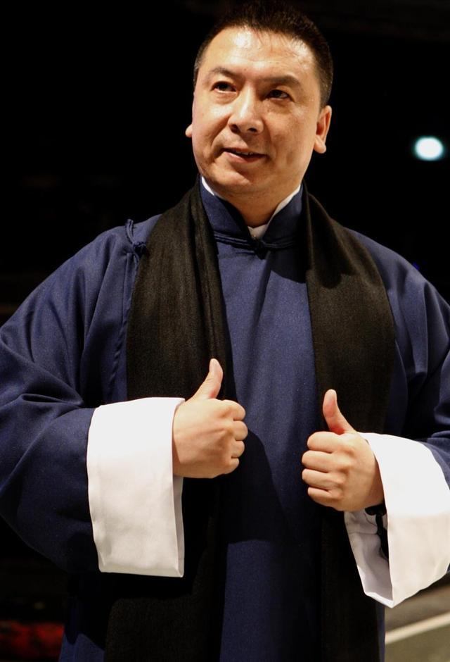 郑环宇|散打主席炮轰余昌华：你从来都是一颗臭鸡蛋，怎么包装也没用