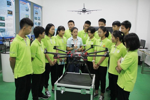 爱迪|珠海南方爱迪技工学校： 初中直升大专或本科，先人一步，提前2年高薪就业