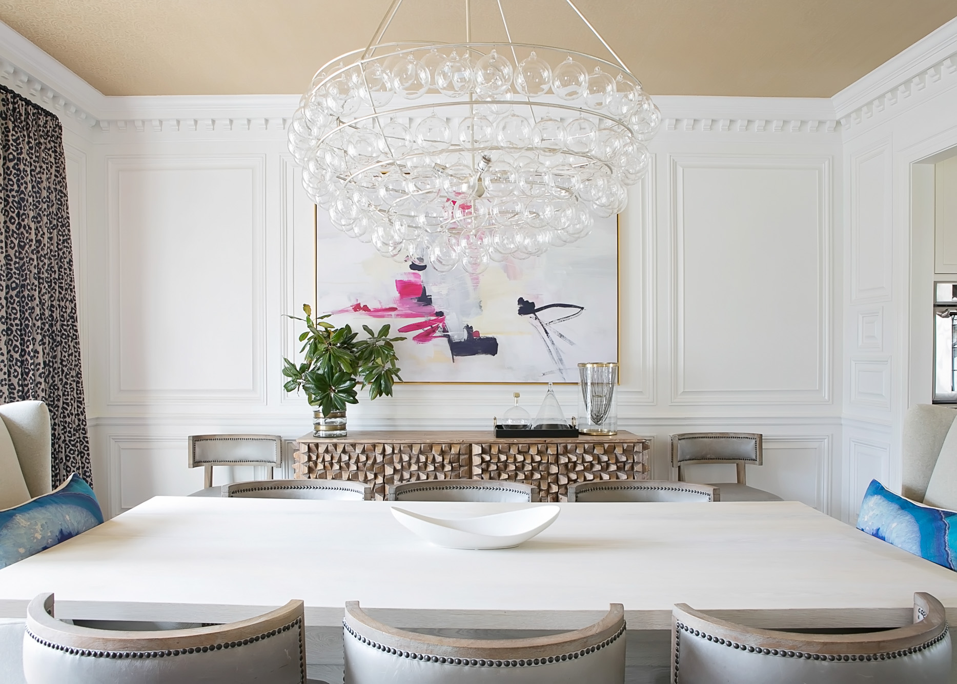 设计|环球视野丨清新现代风格融入传统设计，新古典的独特美学主义