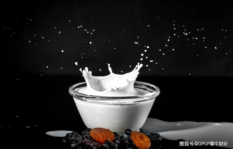 蒙牛乳业|蒙牛纯甄瓶身二维码闲鱼平台遭贩卖 粉丝买奶投票无门谁在违规操作