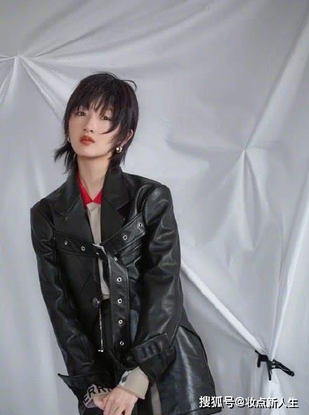 窦靖童|“冬叔”周冬雨解锁短发新造型,网友:这是往窦靖童路线发展?