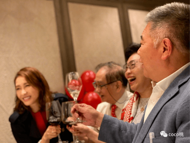 樊胜美|原创为救弟弟甘愿下嫁瘸腿富豪，黎姿是不是现实版樊胜美？