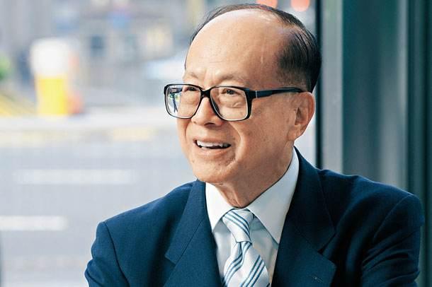 李嘉诚带头后，2019年1.5万富翁出走中国