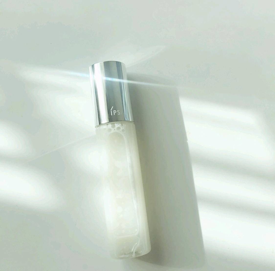 防晒霜|涉水底妆：做好防水基础功课，无所畏惧炎炎夏日