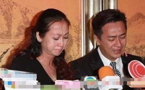 陈浩民妻子承认自己“想钱想疯了”，愤然搬离豪宅，新家也是自己工作室（组图） - 11