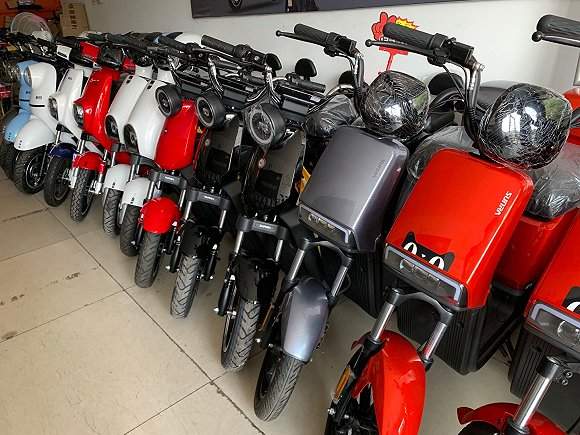 疫情|疫情改变出行方式：两轮电动车销量大涨，行业公司股价翻倍