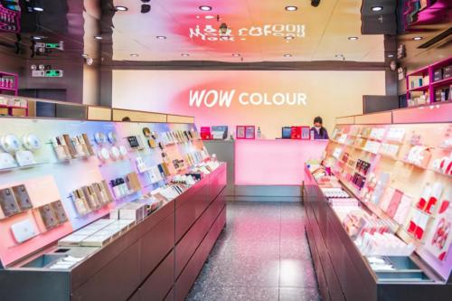 最in美妆集合店WOW COLOUR或将引领美妆新纪元