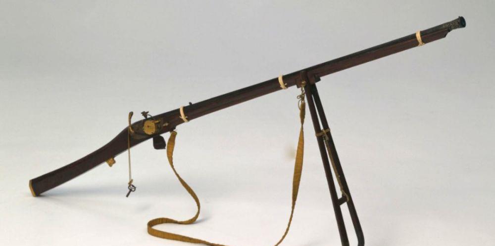 燧发枪,"自来火"的制造工艺和使用功能比火绳更为先进 很多人说清军不