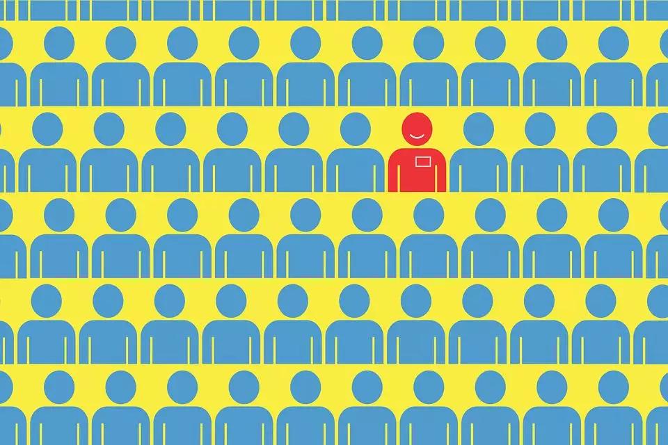 学历|《二十不惑》揭露职场真相:姜小果遭遇学历歧视、梁爽美貌输给学历