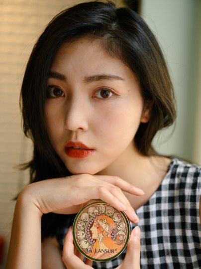 气垫|如何在炎夏拥有一个完美无瑕的妆容，兰瑟小鲜盒气垫粉底来帮忙