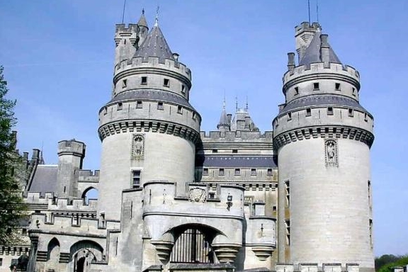 原创10座令人惊叹的欧洲中世纪城堡,应该计划一次旅行去看看!