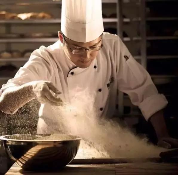 鼻祖|情怀再次输给现实！年赚上亿的网红店鼻祖，这次真要死了？