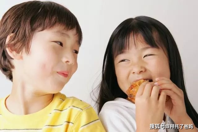 原创5岁男孩长期吃“蛋炒饭”，胆固醇过高住进医院，医生：来得及时