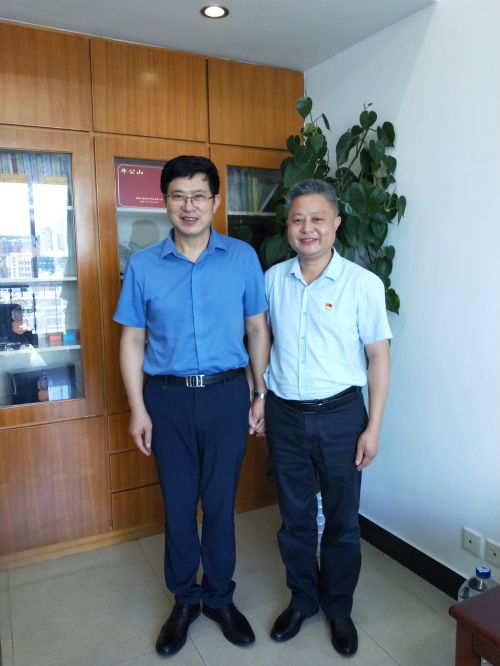 进行了调研,南平市国资委主任肖志光,武夷集团董事长江训强等陪同调研