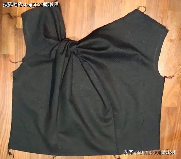 教程|434 扭结裙子纸样及缝制教程