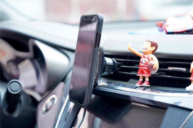 傲娇|轻奢有气质，傲娇有实力--PITAKA三件套上手分享