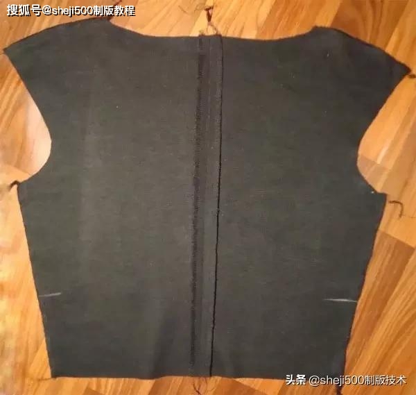 教程|434 扭结裙子纸样及缝制教程