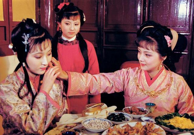 贾宝玉|从局外人薛宝琴看金陵十二钗正副册,你真的了解这个正副册吗?