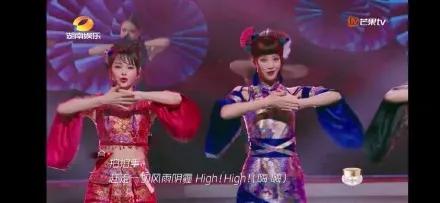 扇子|原创金莎掉扇子在《浪姐》现场大哭，看看其他明星如何化解舞台失误？