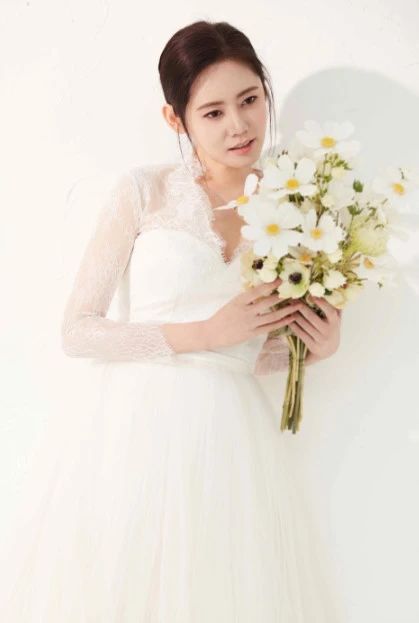 《回家的诱惑》女主现状，秋瓷炫背负房贷，李