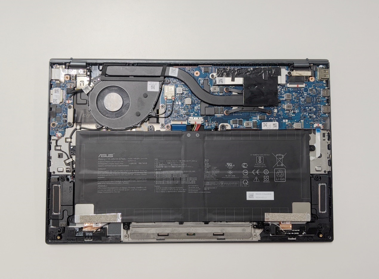 灵耀|当 8 核 R7 遇到高端模具，华硕灵耀 14 锐龙版笔记本体验