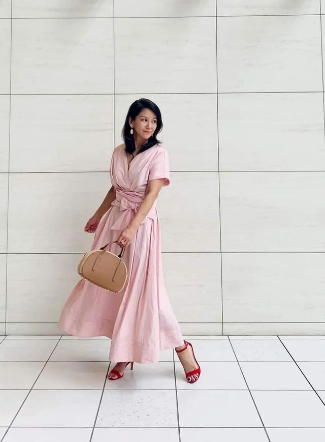 长裙|T恤配长裙 日本博主们夏日最清凉的搭配推荐