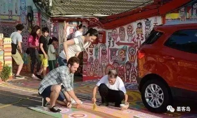 97岁“中国宫崎骏”:用2920天坚持,画一个村(组图)