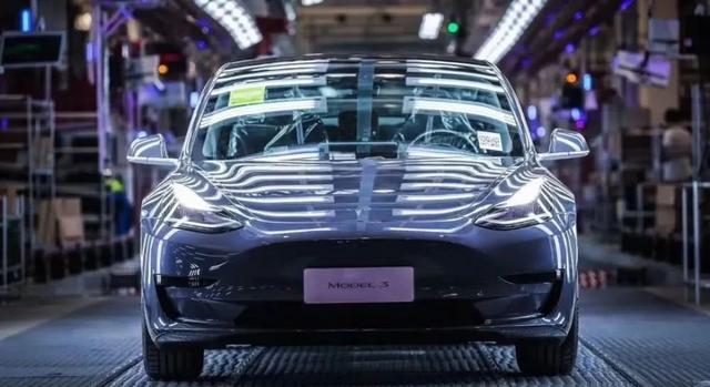 特斯拉|“狂奔”的特斯拉，“焦虑”的中国新能源车企