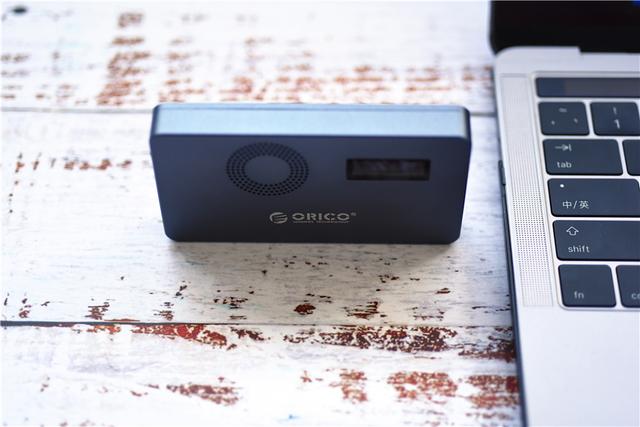 电源|10Gb/s速率，加一个小风扇，自制一个持续低温的移动硬盘