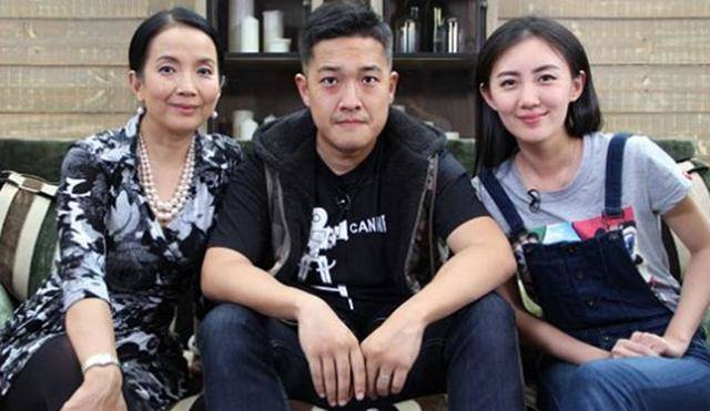 儿子|原创头婚被张丰毅甩，二婚丈夫猝死，三婚虽幸福却和儿子整的很尴尬