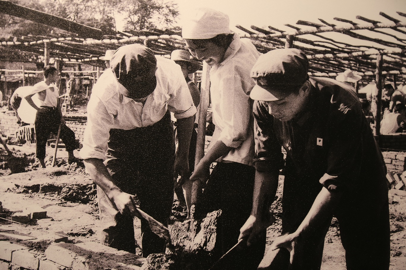 老兵|唐山大地震44周年丨失去11位亲属老兵守唐山抗震纪念馆