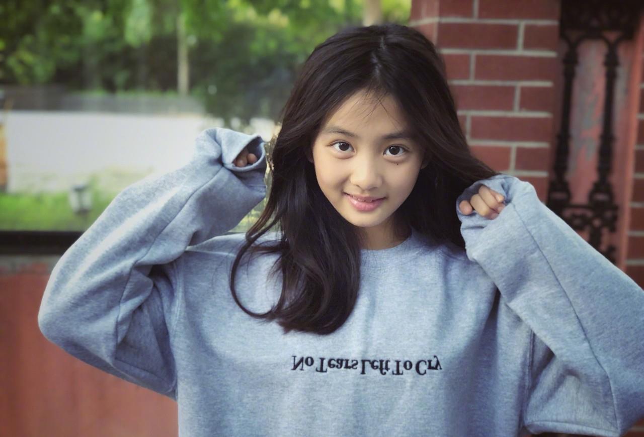 孩子|身高大多都不超过一米六，有希望扭转吗？女孩初潮早于这一年龄