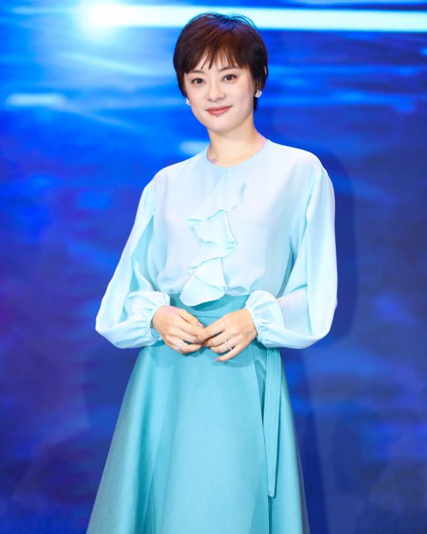 形象|孙俪长发造型公开，形象大变如“整容”，至少年轻了十岁