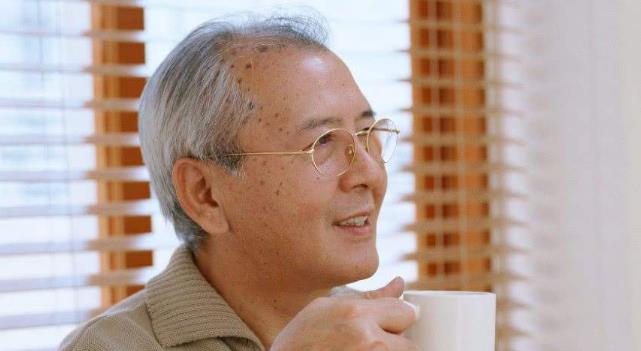 怎么才能长寿不得病 8b5417f0bacd4ab187aae999bde09e65.jpeg