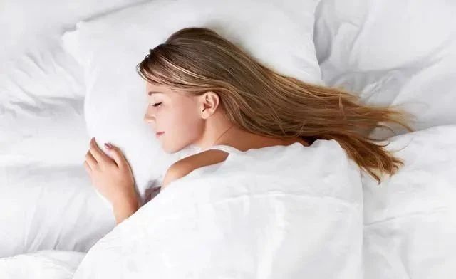 怎么样调整睡眠规律 5aa4be15ad3d4edf80dc6fa65d9f6876.jpeg