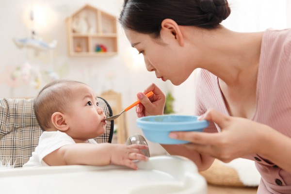夏季如何合理的给宝宝添加辅食正确添加辅食技巧都在这