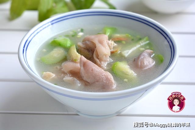 猪脚怎么煮汤很白 fe557bea79b24edfbdfa5dcfadb1e0ed.jpeg
