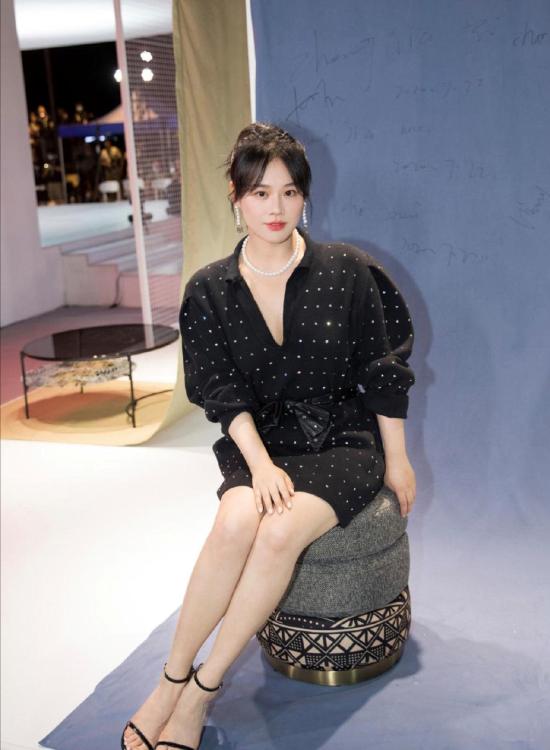 微胖女孩怎么塑形显瘦 29a29c2026184d4da922066713ec794f.jpeg