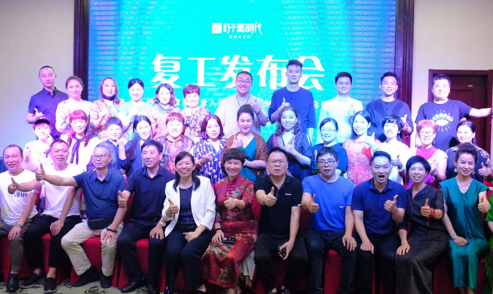 襄阳|昨天，襄阳版“乘风破浪的小姐姐”在这里干了一件让人惊呆的大事