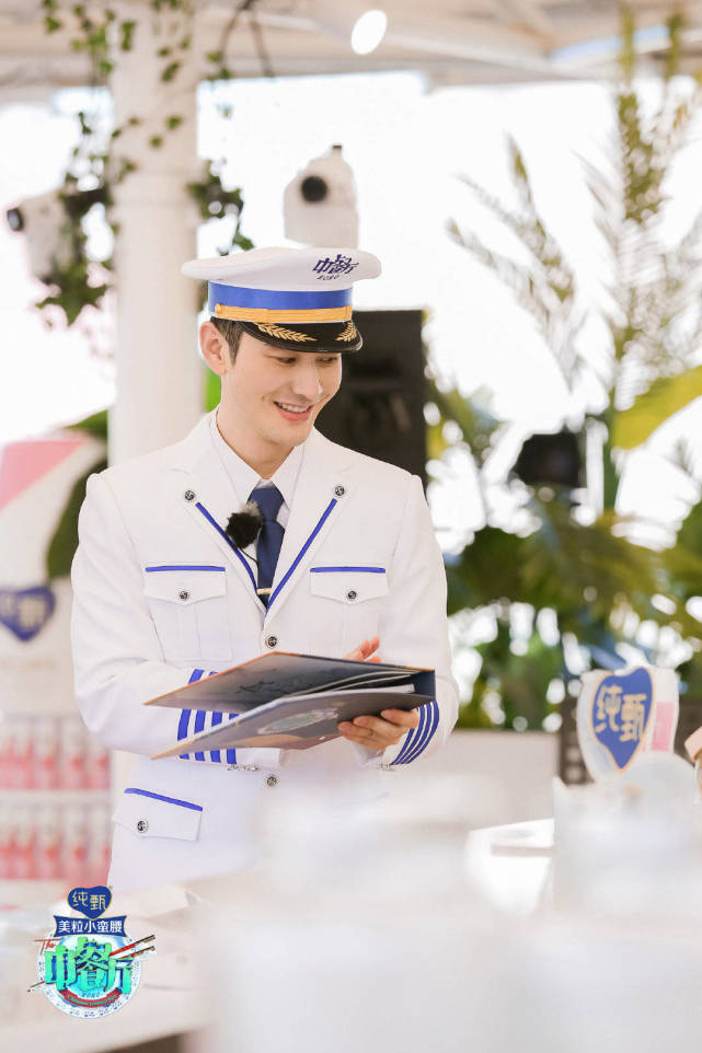 脱妆|原创累到脱妆，爬楼梯到眩晕，这一次他不会被骂了吧？