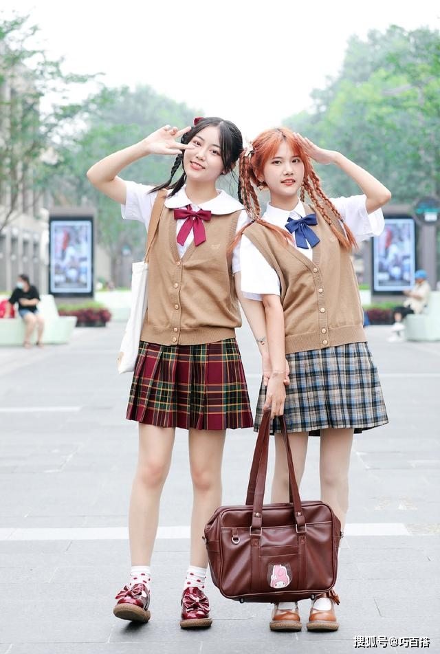 风情|针织上衣到底有多“风情”，你不穿身上真的体会不了，简直美翻了