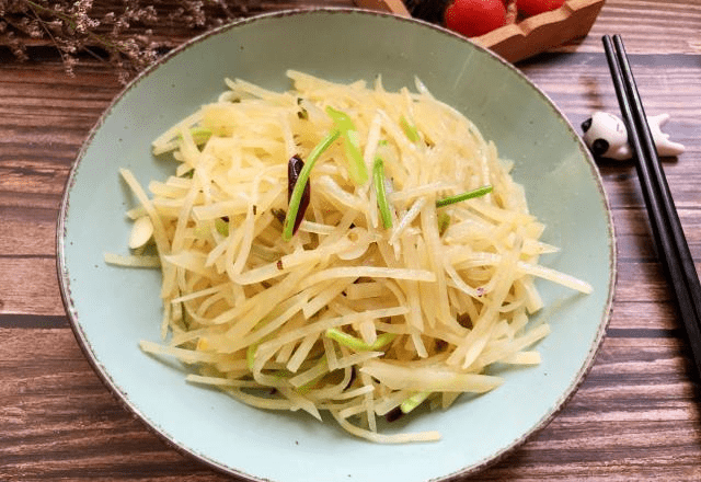 土豆丝炒鸡蛋怎样做好吃 8f1eaeb3d68a4e698b2f3caec8889d60.png