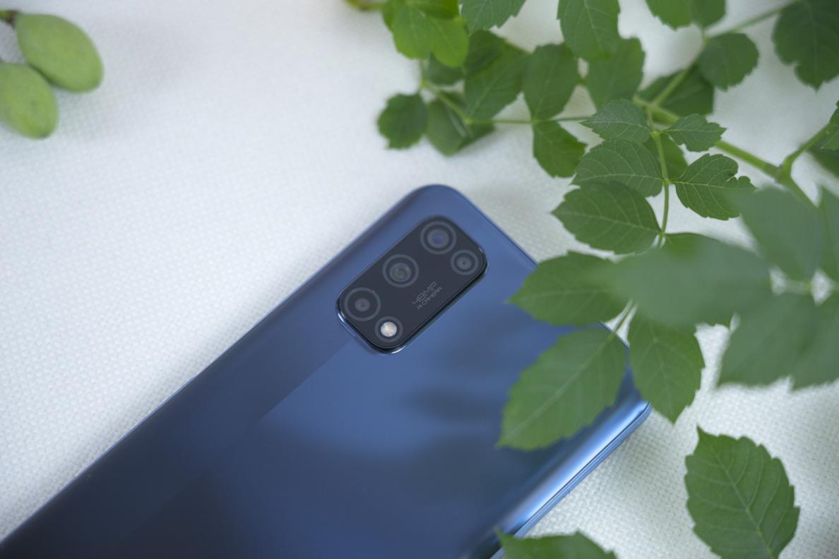 测评盘点|闪充大电池告别5G时代电量焦虑 realme真我V5手机体验