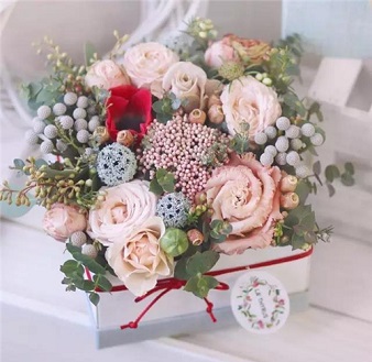 经验教程|馥鹿儿花艺培训学院：对于初学者插花的3个小技巧