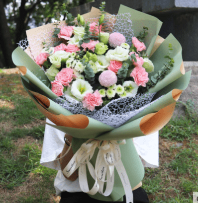 经验教程|馥鹿儿花艺培训学院：对于初学者插花的3个小技巧